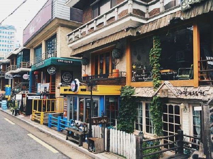 Các cửa hàng đồ cổ ở Insadong
