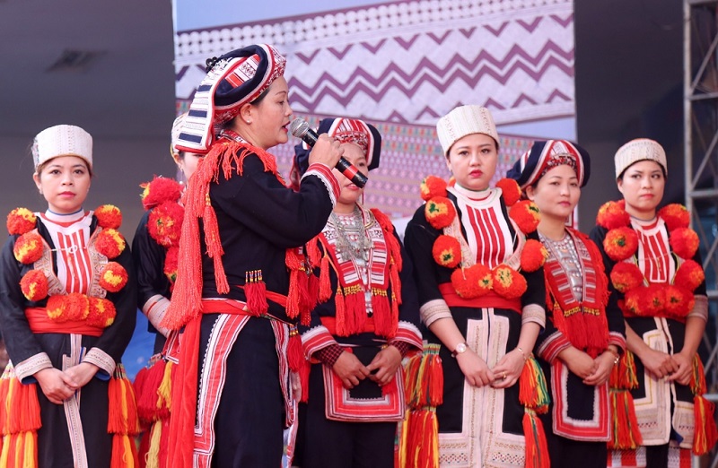 Trang phục của dân tộc Dao đỏ